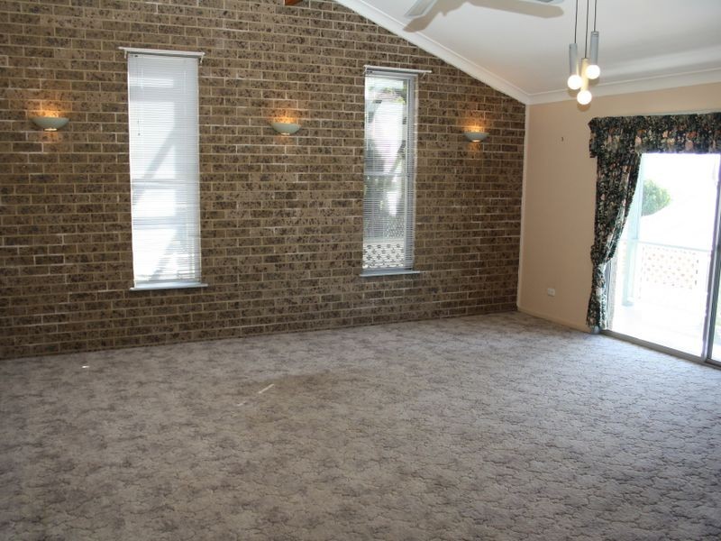 6 Jarrah Place, Muswellbrook NSW 2333