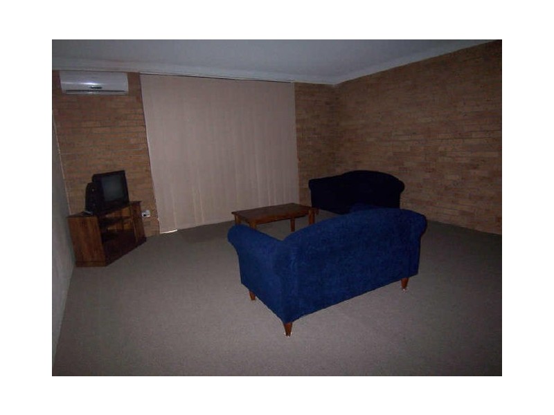 2/1 Clifford Street, Muswellbrook NSW 2333