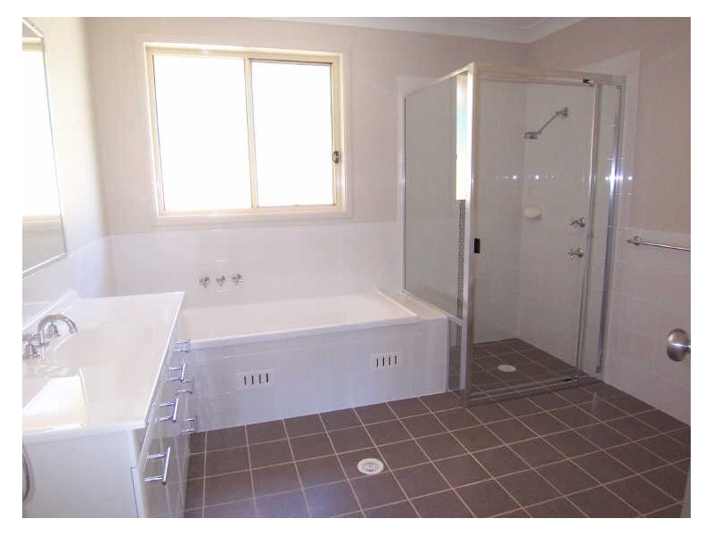 31 Bimbadeen Drive, Muswellbrook NSW 2333