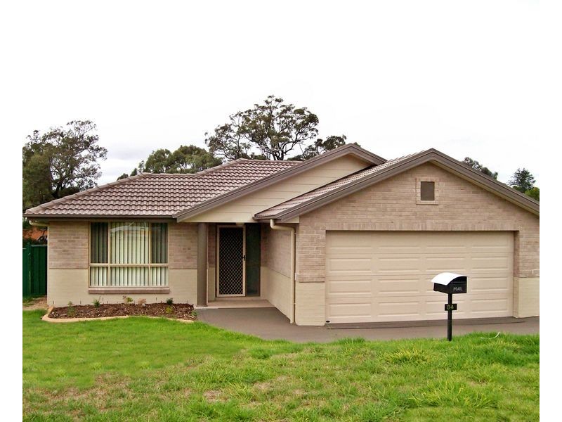 84 Osborn Avenue, Muswellbrook NSW 2333