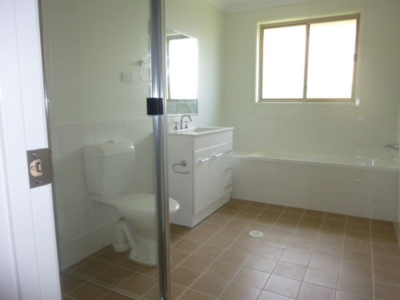 40 Chivers Circuit, Muswellbrook NSW 2333