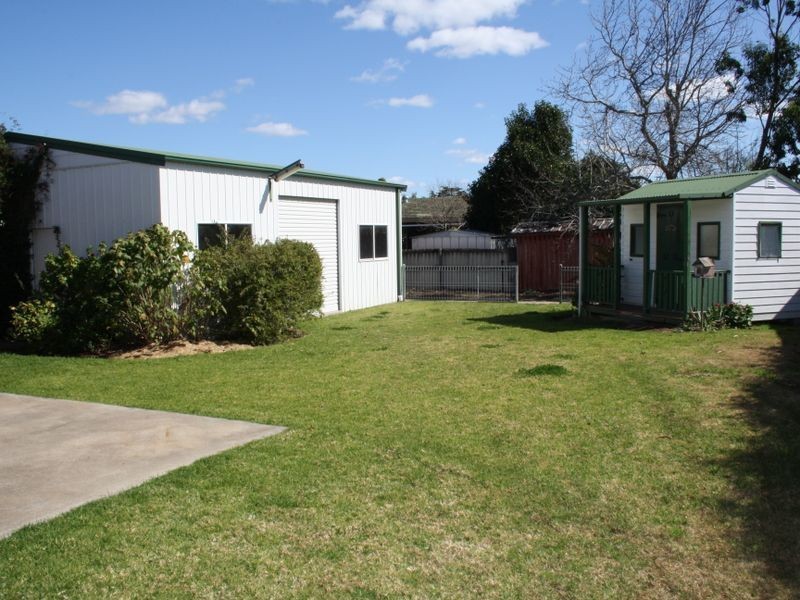 30 Claret Ave, Muswellbrook NSW 2333