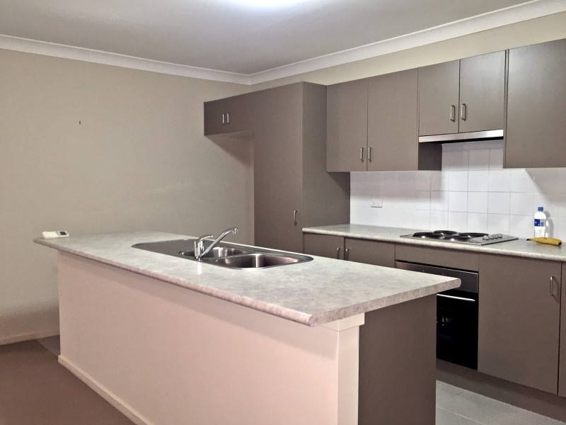 2/22-33 Eveleigh Court, Scone NSW 2337
