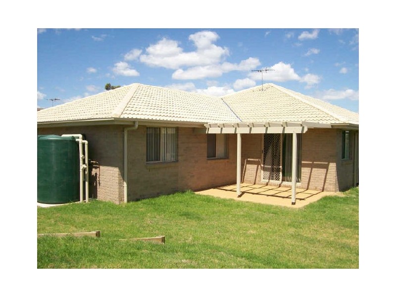 1/14 Paxton Street, Denman NSW 2328