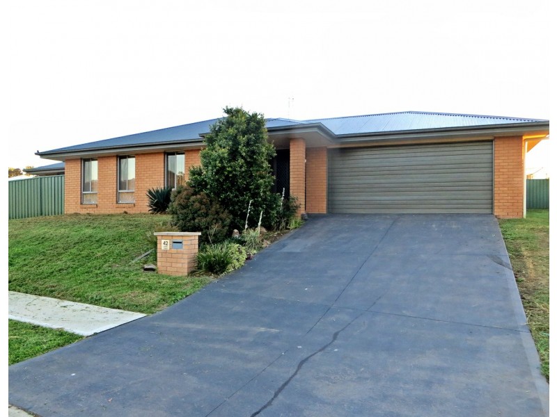 42 Jeans Street, Muswellbrook NSW 2333
