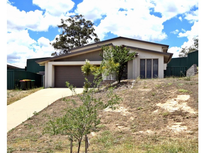 14 Chivers Circuit, Muswellbrook NSW 2333