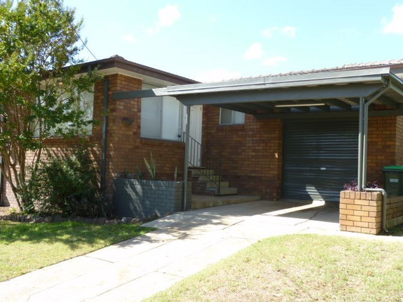 2 Midanga Avenue, Muswellbrook NSW 2333