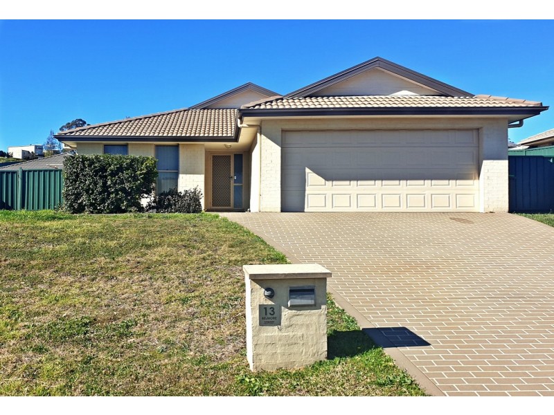13 Belmore Street, Muswellbrook NSW 2333
