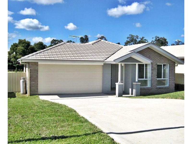 64 Osborn Avenue, Muswellbrook NSW 2333