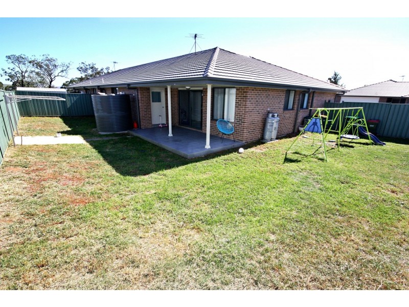 2 James Close, Muswellbrook NSW 2333