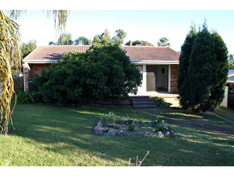 23 Tobruk Avenue, Muswellbrook NSW 2333