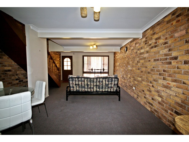 13/1A McClintock Drive, Muswellbrook NSW 2333