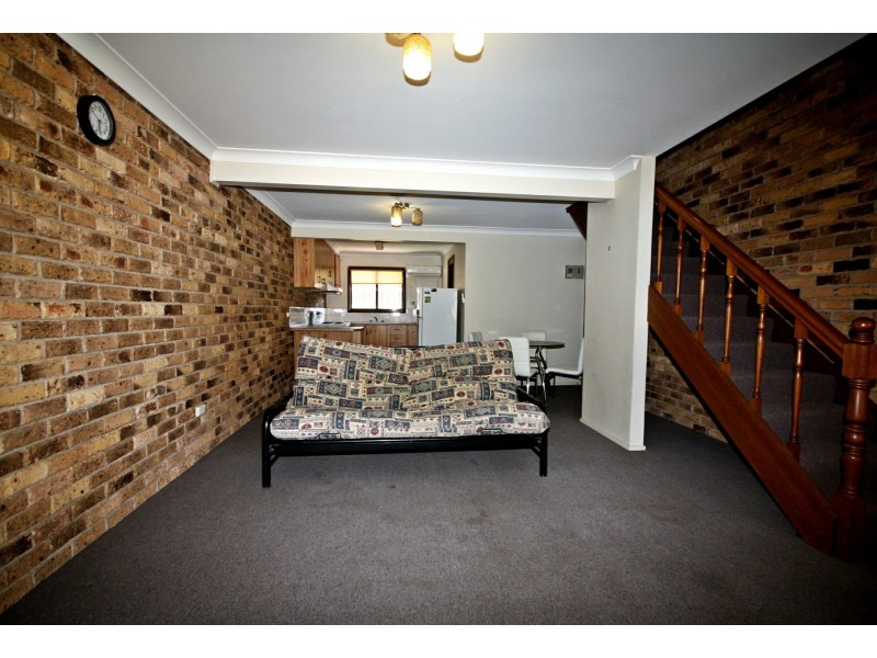 13/1A McClintock Drive, Muswellbrook NSW 2333