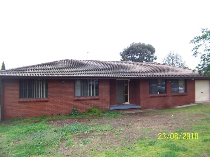 12 Hillview Avenue, Muswellbrook NSW 2333