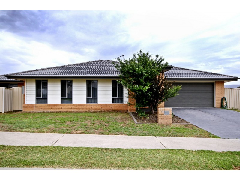 3 Finnegan Crescent, Muswellbrook NSW 2333