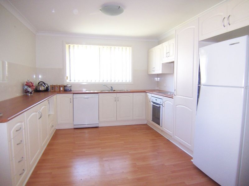 2/12 Kennedy Close, Muswellbrook NSW 2333