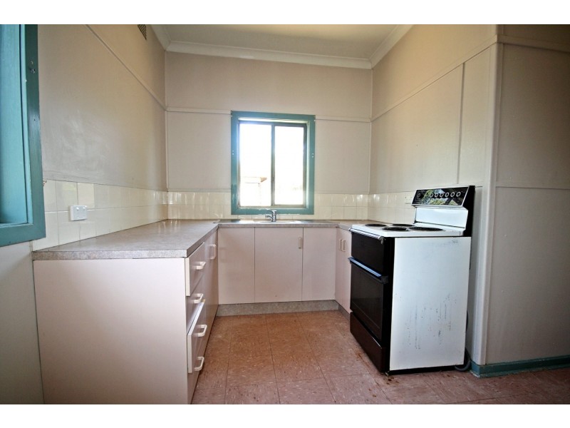 33 Skellatar Street, Muswellbrook NSW 2333