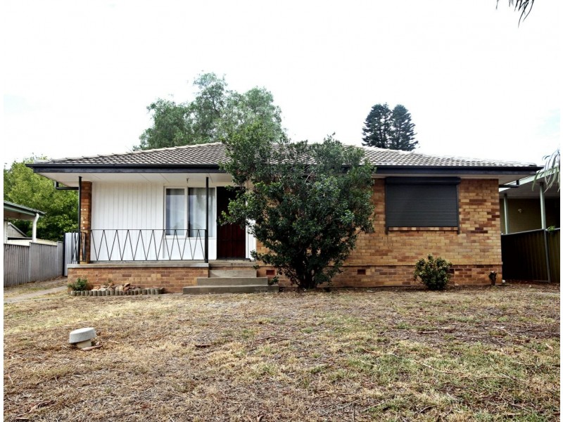 55 Tobruk Avenue, Muswellbrook NSW 2333