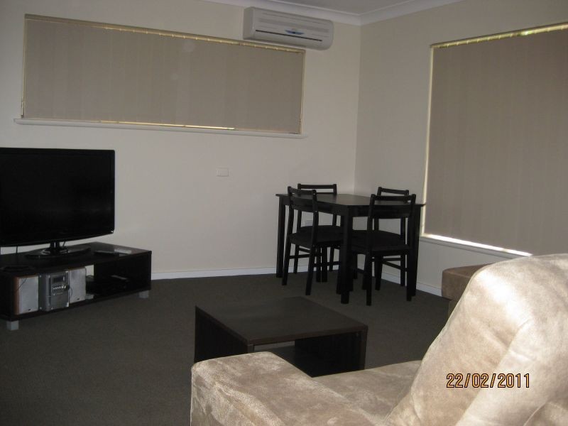 2/8 Midanga Avenue, Muswellbrook NSW 2333