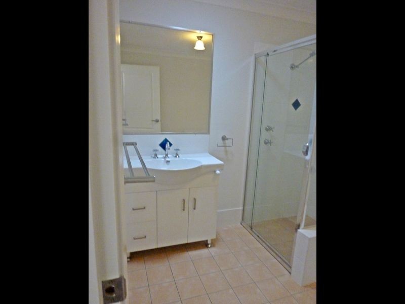 2/53 Osborn Avenue, Muswellbrook NSW 2333