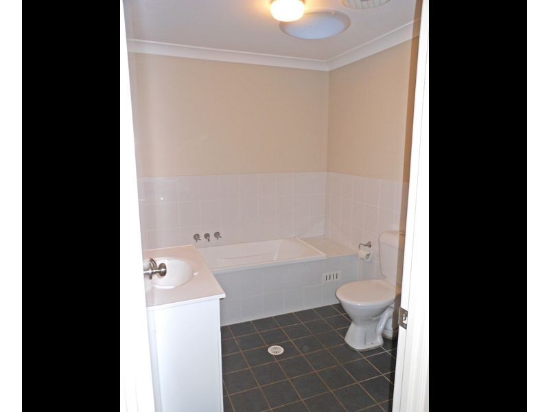 6/22-33 Eveleigh Court, Scone NSW 2337