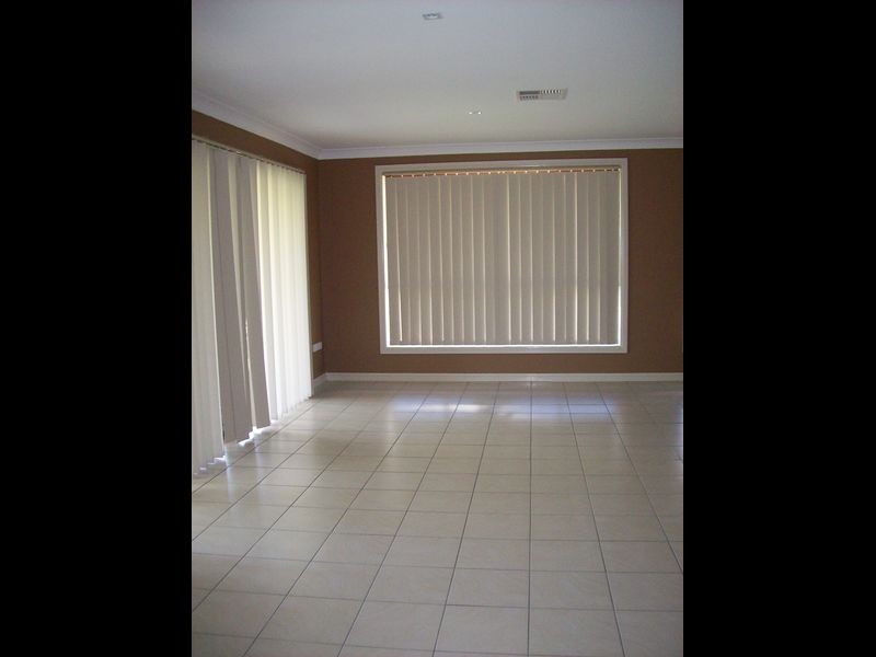 9 Silky Oak Pl, Muswellbrook NSW 2333