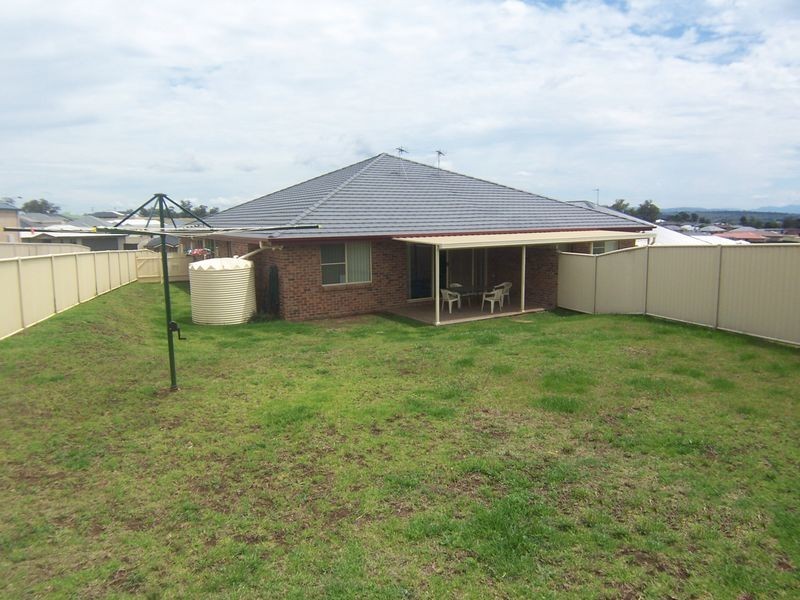 2/12 Kennedy Close, Muswellbrook NSW 2333