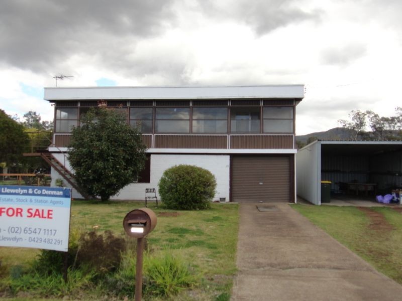 12 Hyde Street, Denman NSW 2328