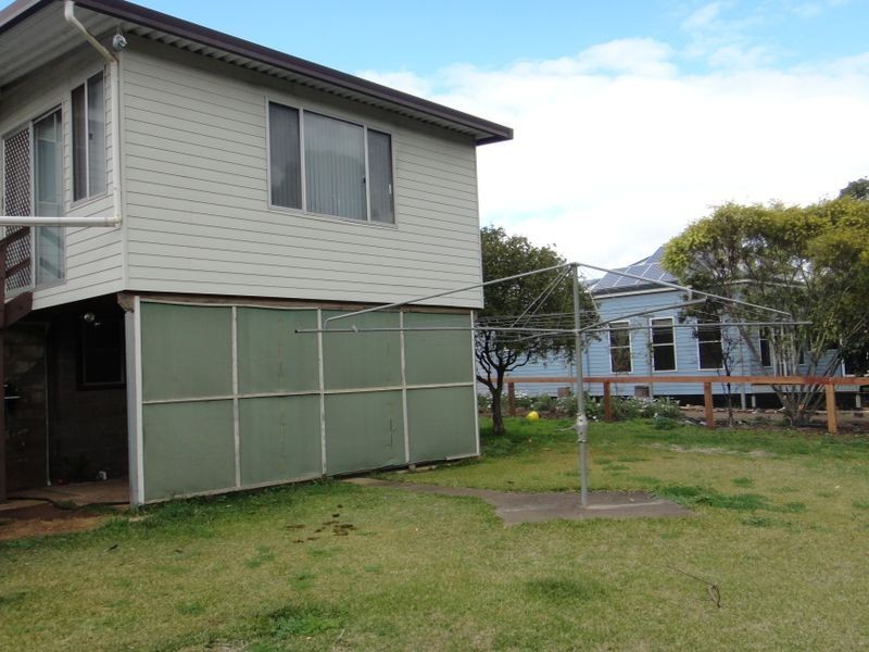 12 Hyde Street, Denman NSW 2328