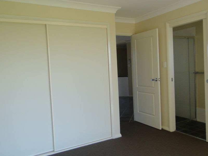 2/4 Northerly Close, Muswellbrook NSW 2333