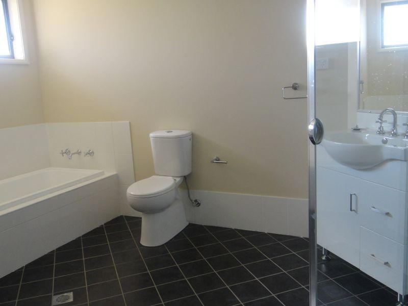 2/4 Northerly Close, Muswellbrook NSW 2333