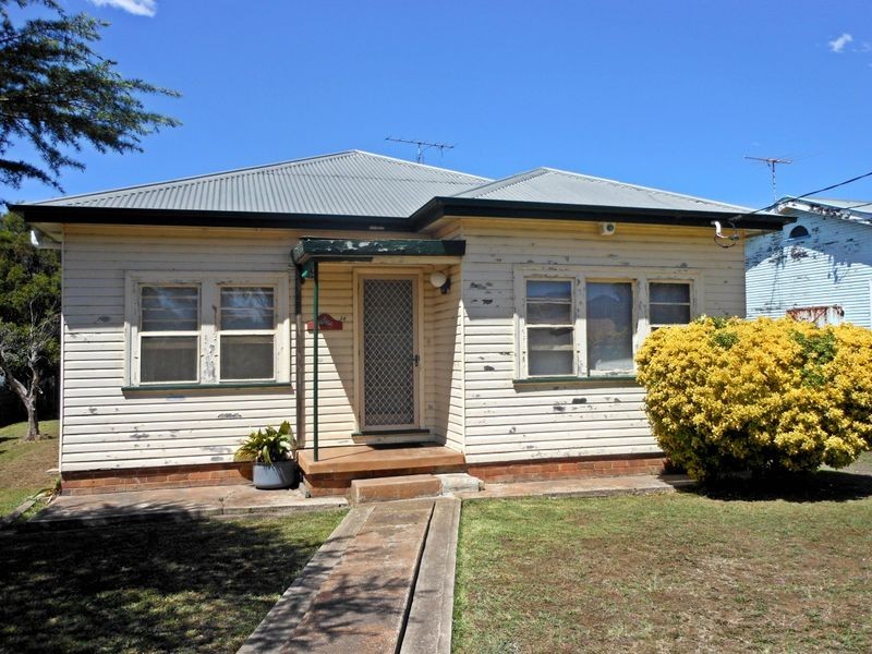34 Mitchell Street, Muswellbrook NSW 2333