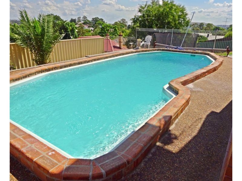 18 Carl Lane, Muswellbrook NSW 2333