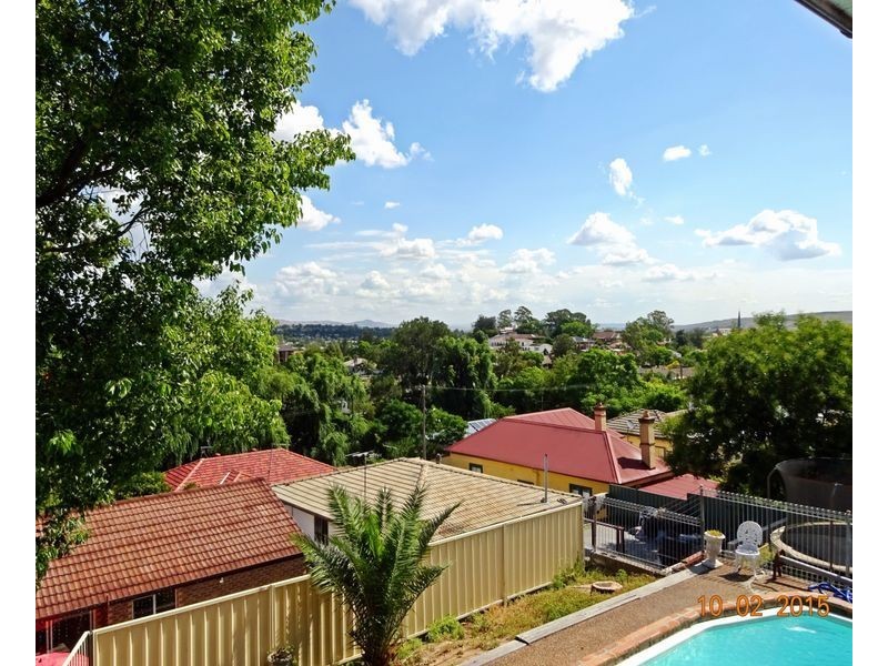18 Carl Lane, Muswellbrook NSW 2333