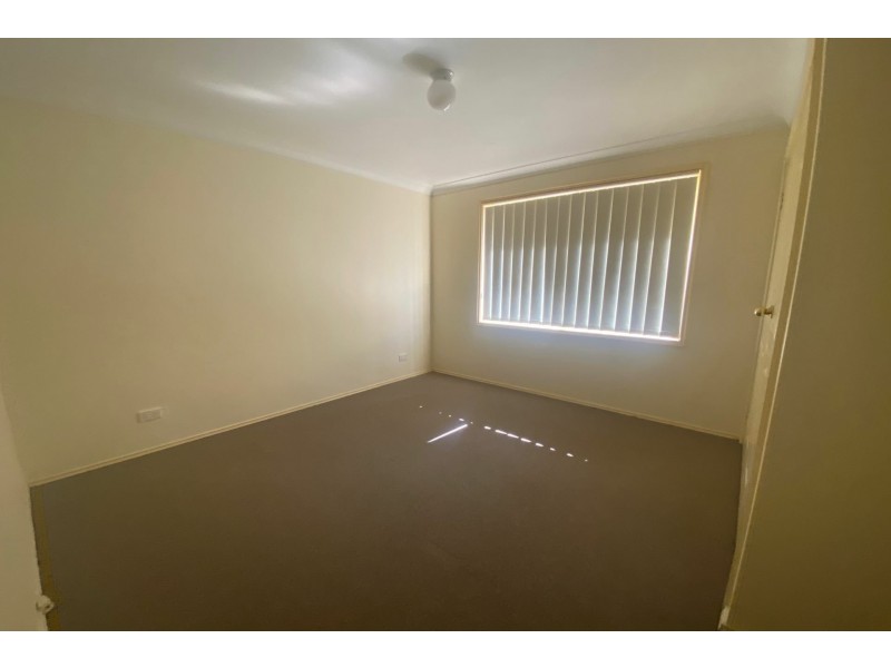 27 Wollombi Rd, Muswellbrook NSW 2333