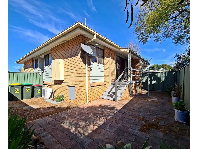 Unit 2/63 Ford Street, Muswellbrook NSW 2333