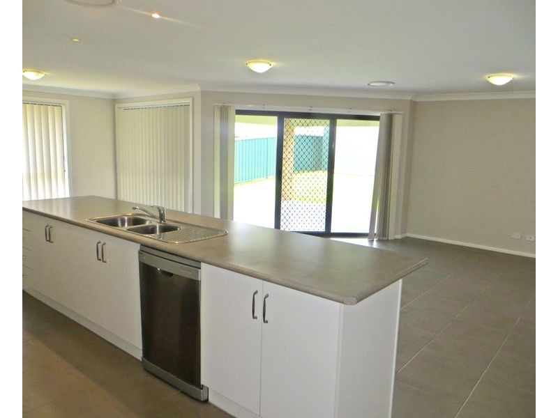 13 Day Street, Muswellbrook NSW 2333