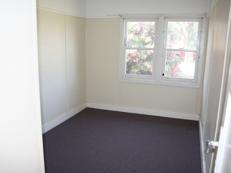 16 Parkinson Avenue, Muswellbrook NSW 2333