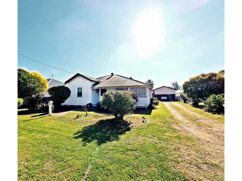 10 Isobel Street, Denman NSW 2328