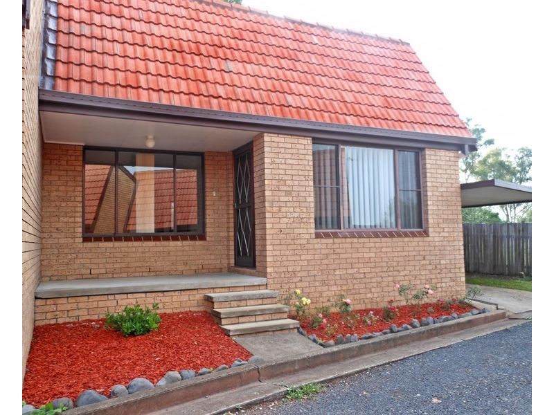 4/9 Joan Street, Scone NSW 2337
