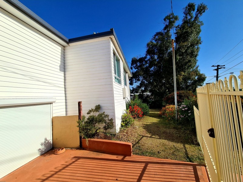 2 Dumaresq Street, Muswellbrook NSW 2333