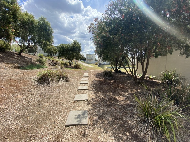 Unit 24/15 lofberg court, Muswellbrook NSW 2333