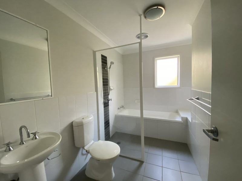 Unit 24/15 lofberg court, Muswellbrook NSW 2333