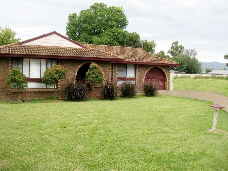 13 Cook Street, Scone NSW 2337