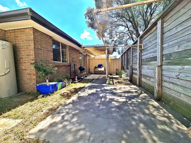 11/27-33 Eveleigh Court, Scone NSW 2337