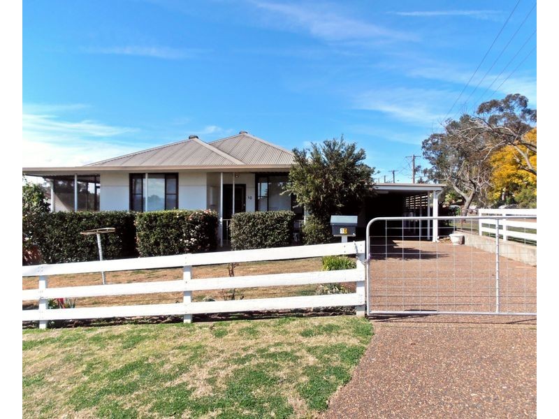 10 Nowland Street, Muswellbrook NSW 2333