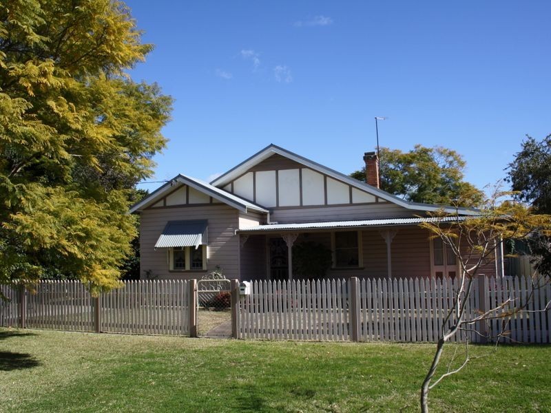 66 Carl Street, Muswellbrook NSW 2333