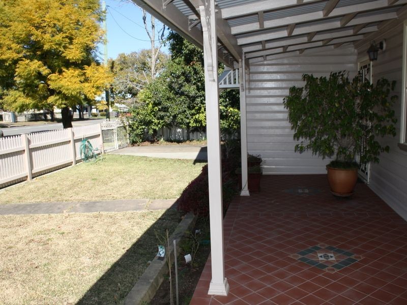 66 Carl Street, Muswellbrook NSW 2333