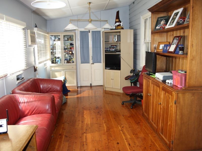 66 Carl Street, Muswellbrook NSW 2333