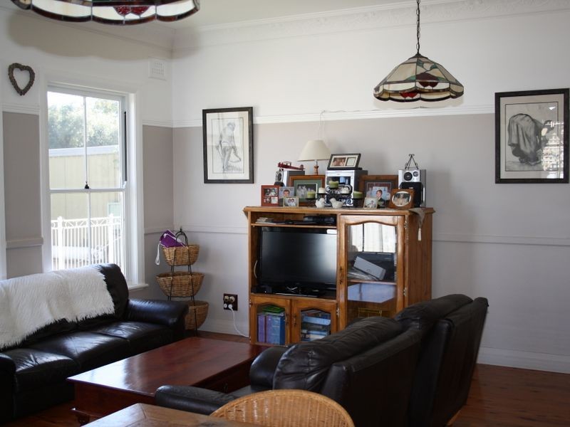 66 Carl Street, Muswellbrook NSW 2333